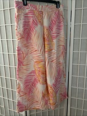 Tahari Pink & White Leaf-Print Wide Leg Pants